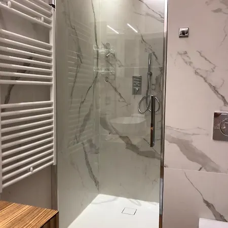 Platessa Apartmán *